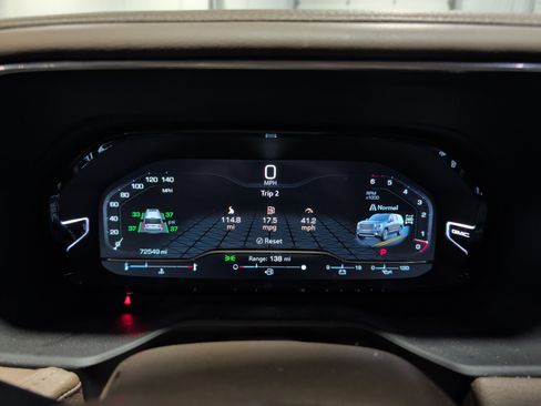 Used 2023 GMC Yukon XL Denali AWD/4WD image 10