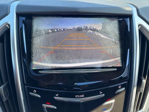 Used 2013 Cadillac SRX Luxury image 17