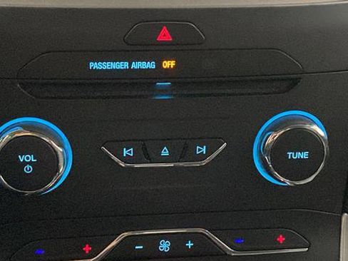 Used 2018 Ford Edge SEL w/ Equipment Group 201A image 28