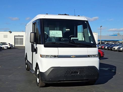 New 2025 Chevrolet Brightdrop 400 image 7