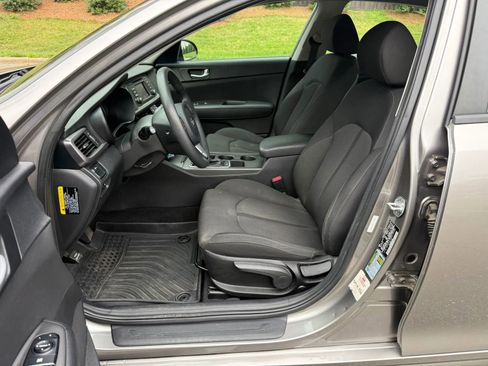 Used 2017 Kia Optima LX w/ Option Group 014 image 13