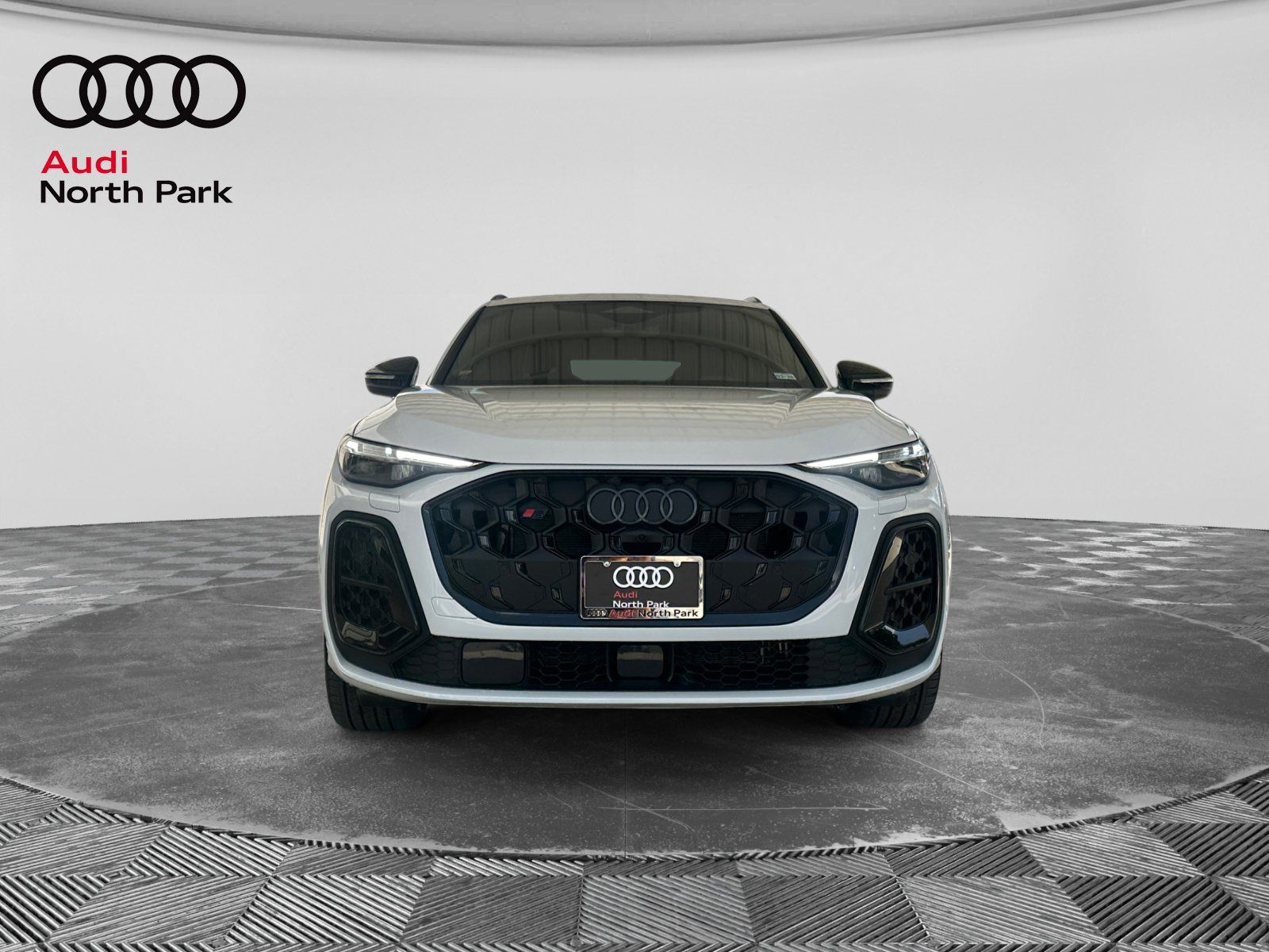 Used 2025 Audi SQ5 Premium Plus AWD/4WD image 8