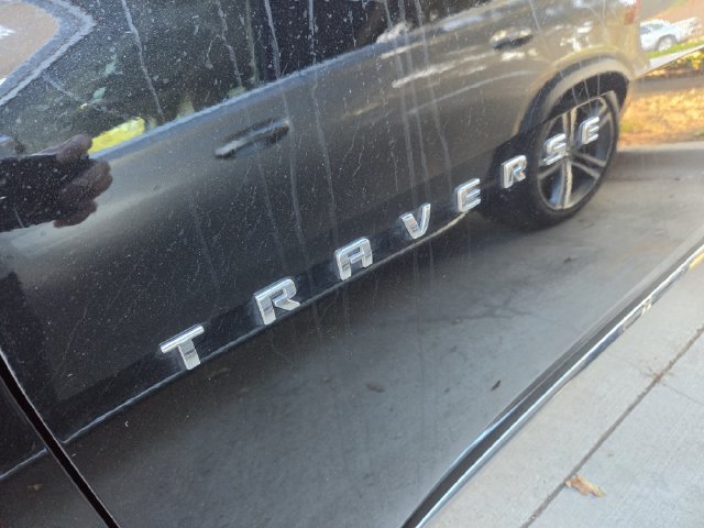 Used 2022 Chevrolet Traverse Premier FWD image 10
