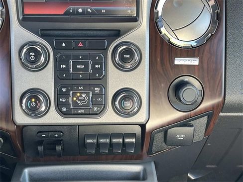 Used 2016 Ford F350 Lariat w/ Lariat Ultimate Package image 18