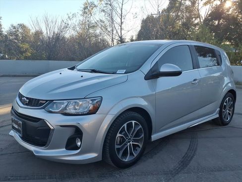 Used 2018 Chevrolet Sonic LT image 6
