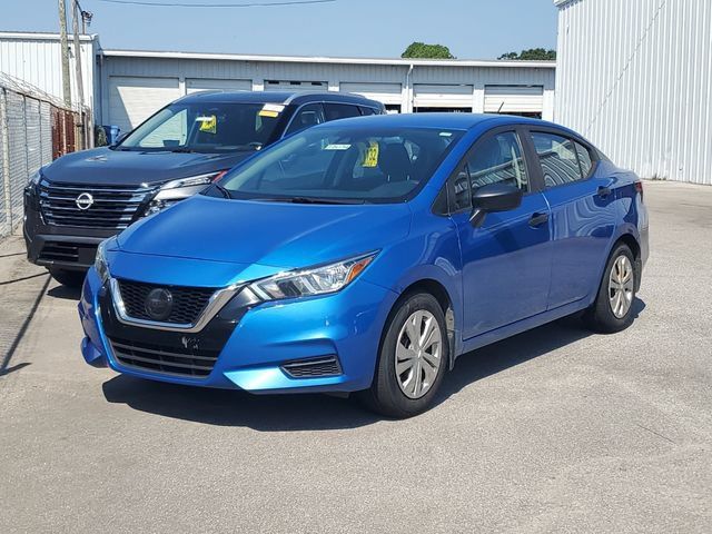 Used 2020 Nissan Versa S FWD image 2