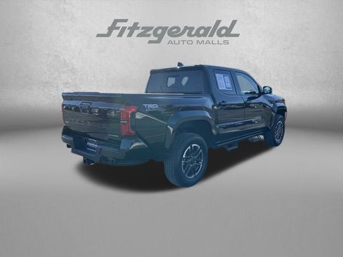 Used 2025 Toyota Tacoma TRD Sport w/ TRD Sport Upgrade Package image 7
