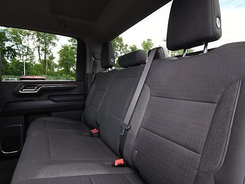 Used 2024 Chevrolet Silverado 2500 LT AWD/4WD image 12