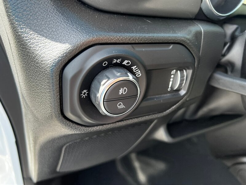 Used 2023 Jeep Gladiator Sport AWD/4WD image 23