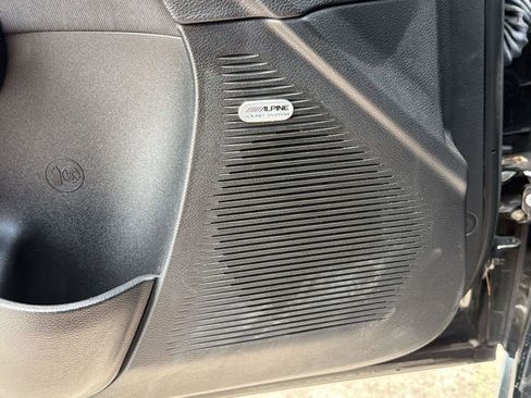Used 2023 Dodge Challenger SXT RWD image 21