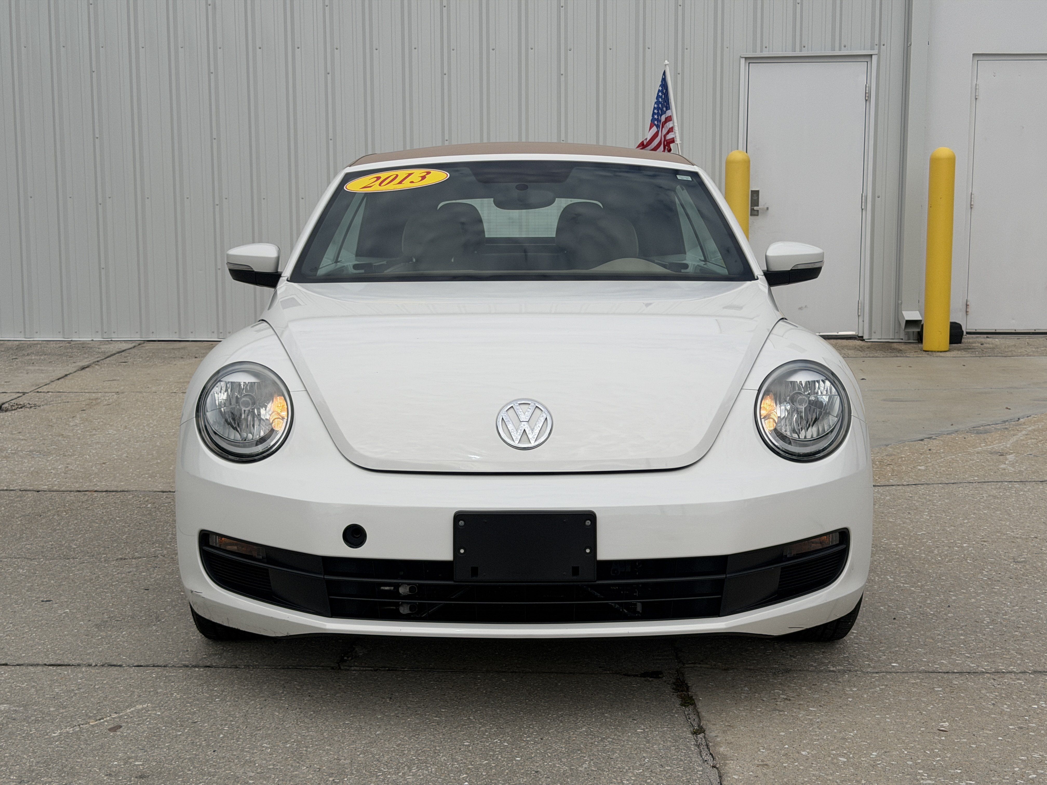 Used 2013 Volkswagen Beetle 2.5 FWD image 2