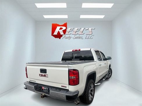 Used 2015 GMC Sierra 1500 SLE w/ All-Terrain Package AWD/4WD image 28