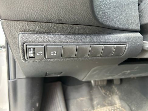 Certified 2023 Toyota Corolla SE image 16