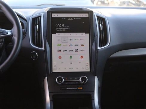 Certified 2024 Ford Edge SEL image 23