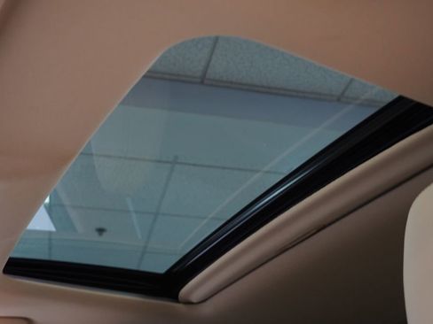 Used 2015 Toyota Highlander XLE image 4