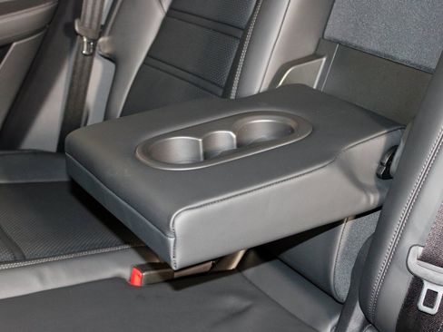 New 2026 Porsche Cayenne S image 35