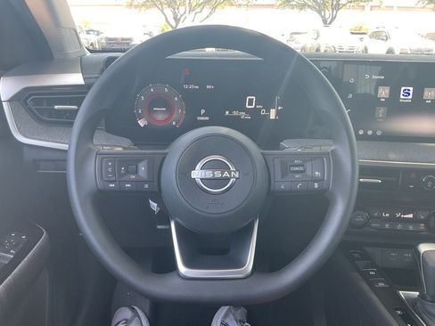 New 2026 Nissan Kicks SV w/ Cold Weather Package FWD image 25