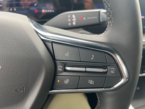 New 2026 Chevrolet Suburban Premier image 15