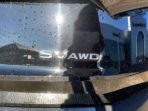 Used 2023 Nissan Rogue SV image 14