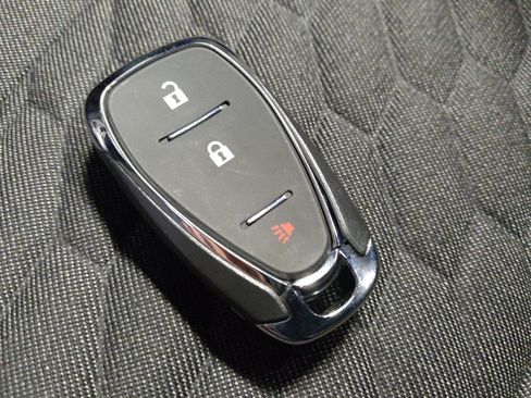 Used 2020 Chevrolet Equinox LT image 32