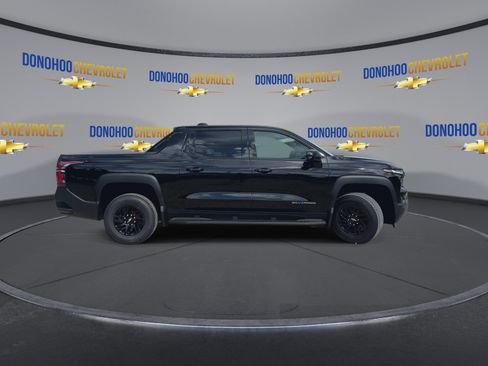 New 2026 Chevrolet Silverado EV LT AWD/4WD image 12