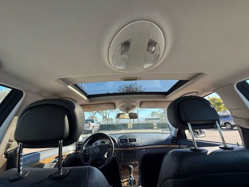 Used 2008 Mercedes-Benz E 350 Sedan image 41