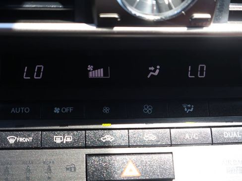 Used 2019 Lexus IS 300 F Sport w/ F Sport Package RWD image 30