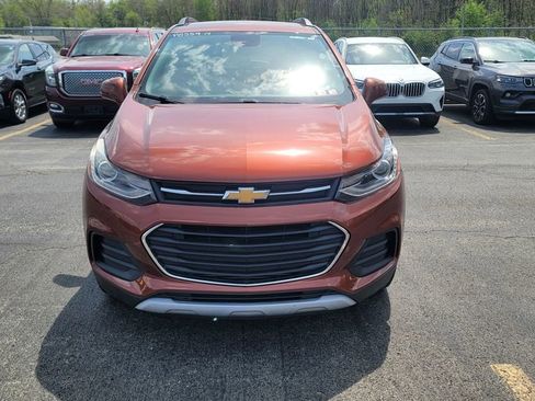 Used 2019 Chevrolet Trax LT w/ LT Convenience Package AWD/4WD image 1