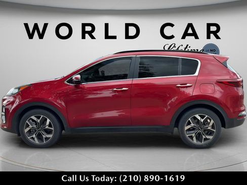 Used 2022 Kia Sportage EX w/ EX Technology Package FWD image 4