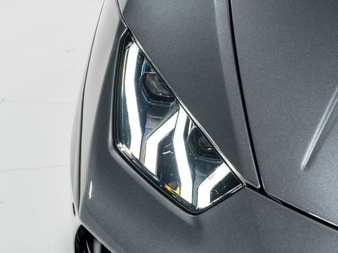 Used 2023 Lamborghini Huracan EVO image 43