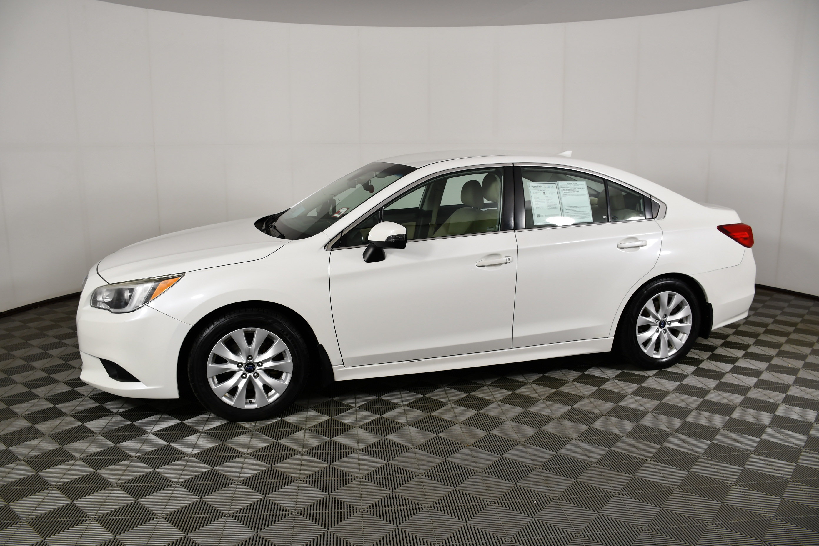 Used 2017 Subaru Legacy 2.5i Premium AWD/4WD image 9