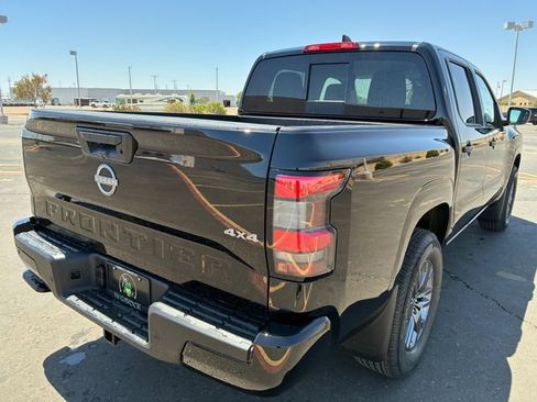 New 2026 Nissan Frontier SV w/ All-Weather Content Package AWD/4WD image 5