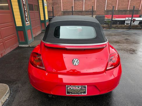 Used 2013 Volkswagen Beetle 2.5 FWD image 8