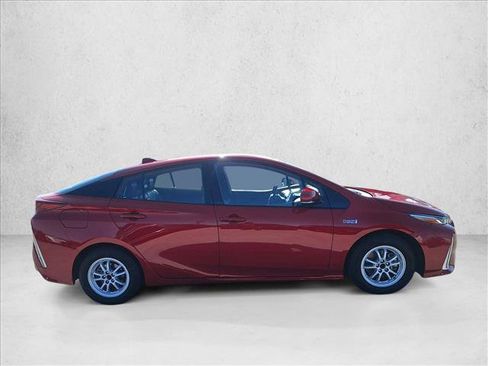 Used 2020 Toyota Prius Prime XLE w/ Carpet Mat Package FWD image 4
