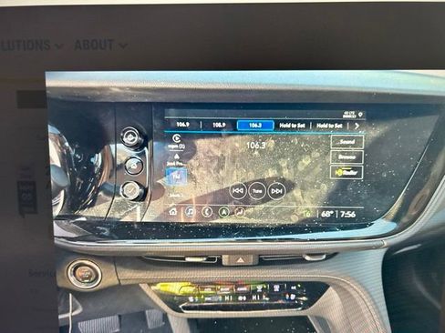 Used 2023 Buick Envision Avenir FWD image 18