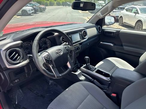Used 2017 Toyota Tacoma SR5 w/ Tow Package AWD/4WD image 14