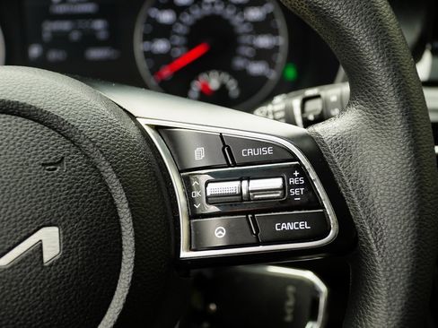 Used 2022 Kia Seltos LX image 20