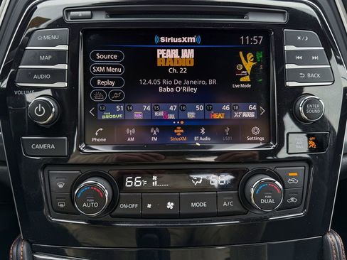 Certified 2023 Nissan Maxima SR w/ Sport Mat Group image 18