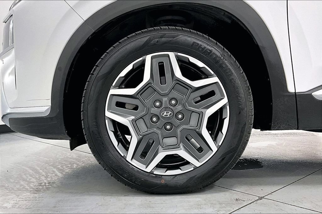 Used 2023 Hyundai Santa Fe Limited FWD image 10