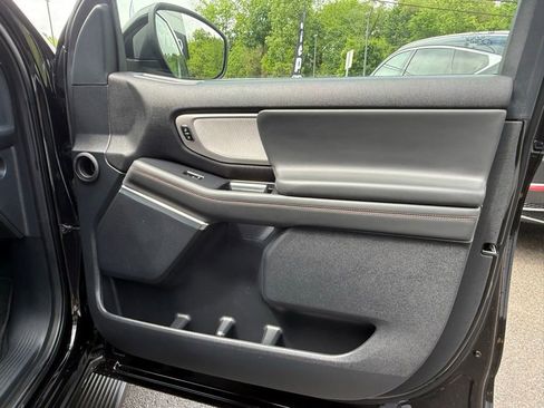 Used 2025 Ford Expedition Active AWD/4WD image 27