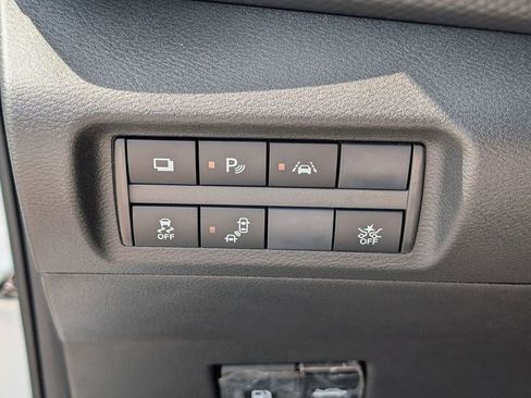 New 2025 Nissan Kicks Play S FWD image 13