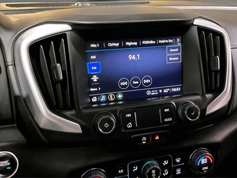 Used 2022 GMC Terrain SLT w/ LPO, Floor Liner Package image 30