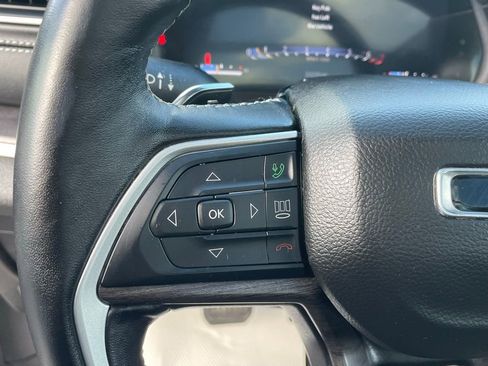 Certified 2022 Jeep Grand Cherokee L Limited image 33