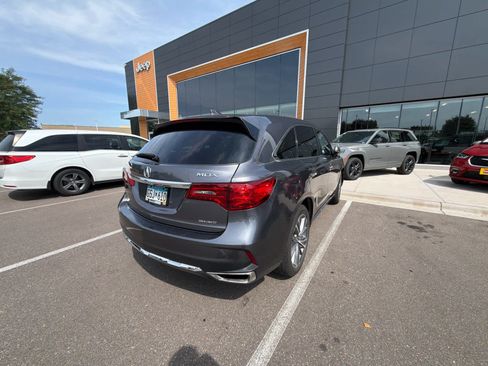 Used 2018 Acura MDX w/ Technology Package AWD/4WD image 10