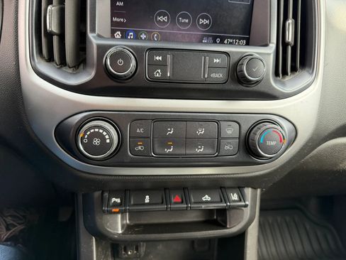 Used 2022 Chevrolet Colorado LT w/ Fleet Safety Package image 35