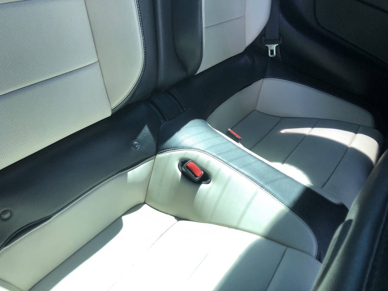 Used 2016 Ford Mustang GT Premium w/ Enhanced Security Package RWD image 9