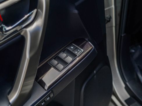 Used 2021 Lexus GX 460 Premium w/ Premium Package AWD/4WD image 10