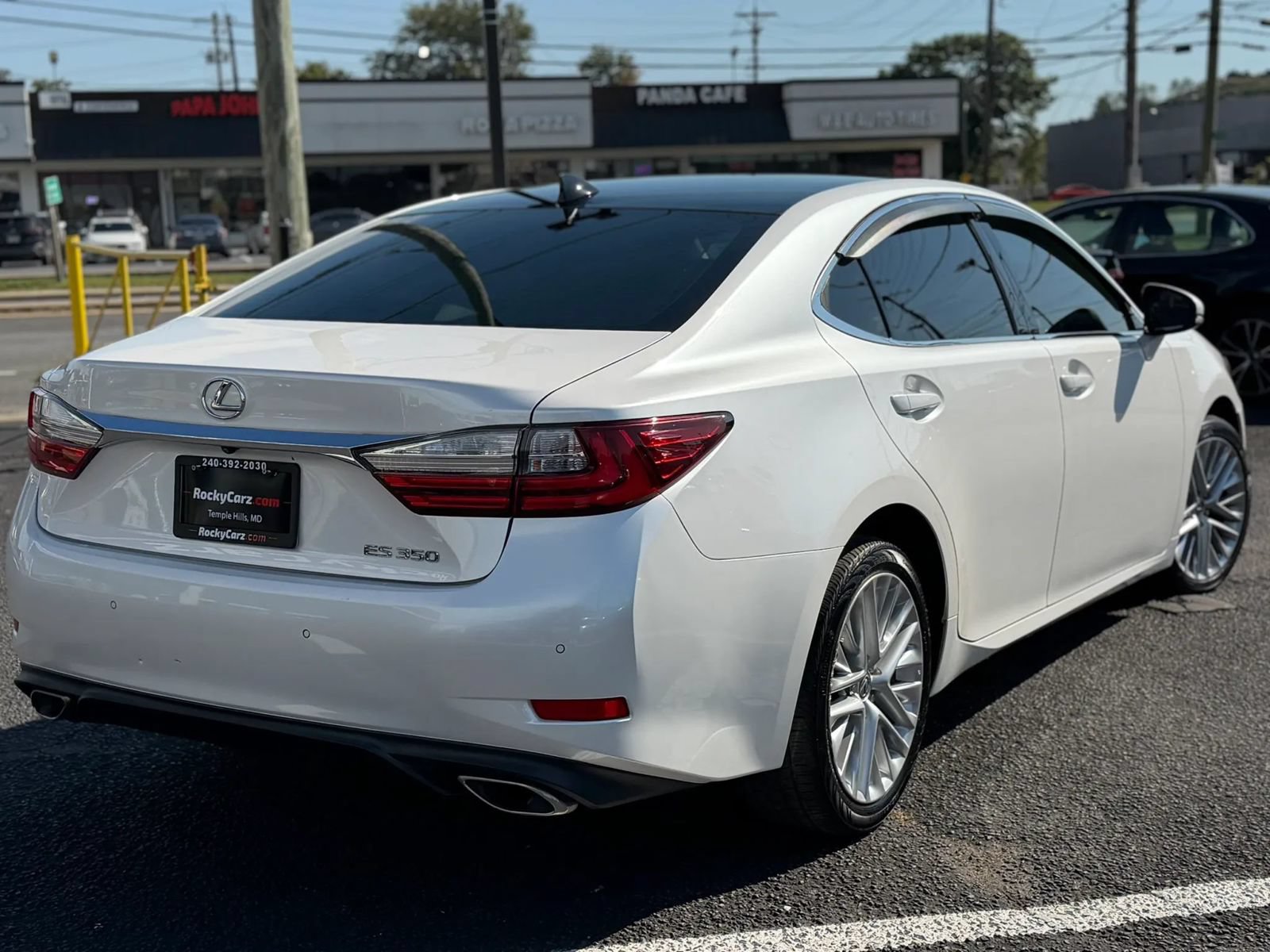 Used 2018 Lexus ES 350 w/ Luxury Package w/Wood Trim FWD image 4