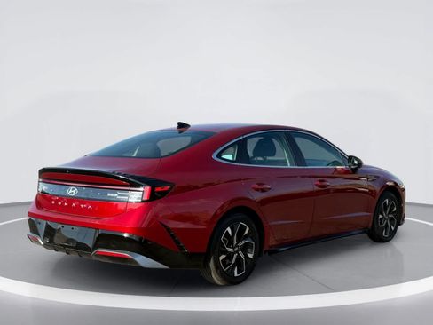 Used 2025 Hyundai Sonata SEL FWD image 5