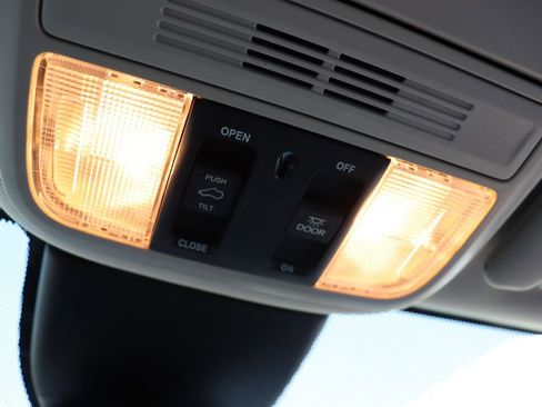 Used 2026 Honda Odyssey EX-L image 26